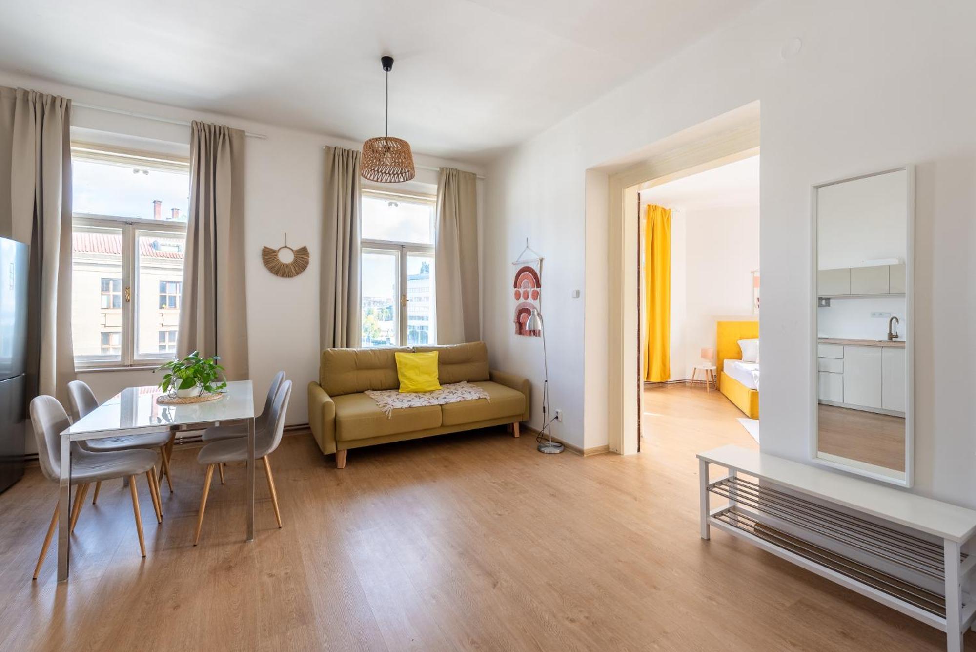 Apartament Tesnov